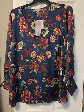 Daniel Rainn Navy Floral V-Neck Long Sleeve Blouse